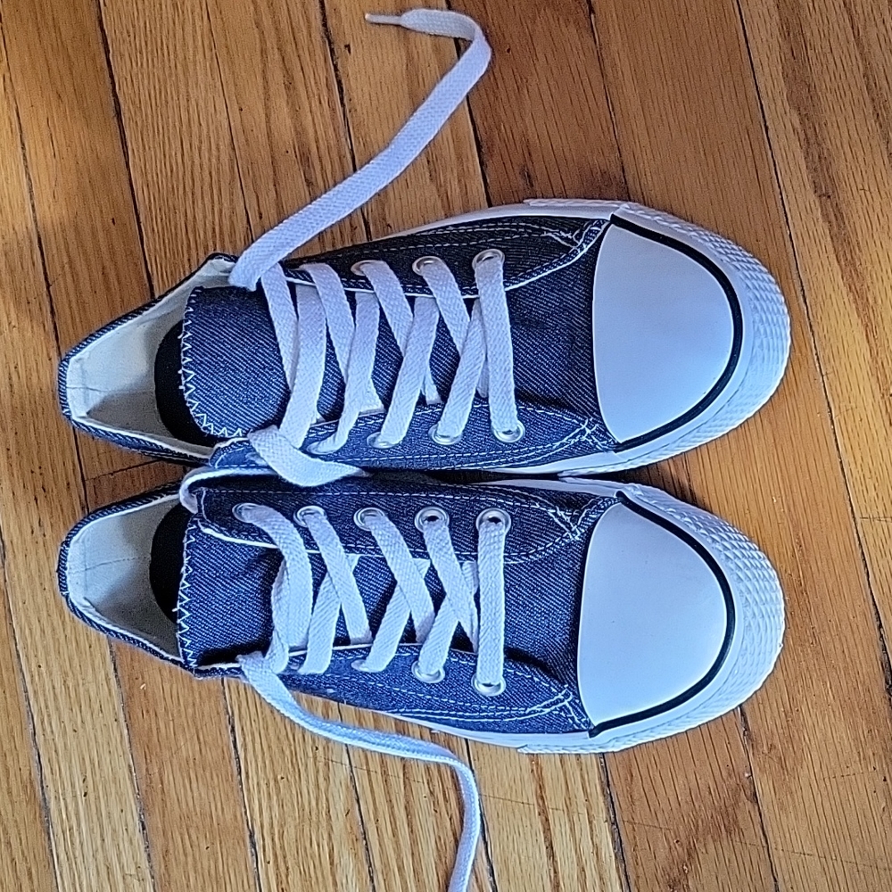 Airwalk Sneakers, 7.5, Denim Blue
